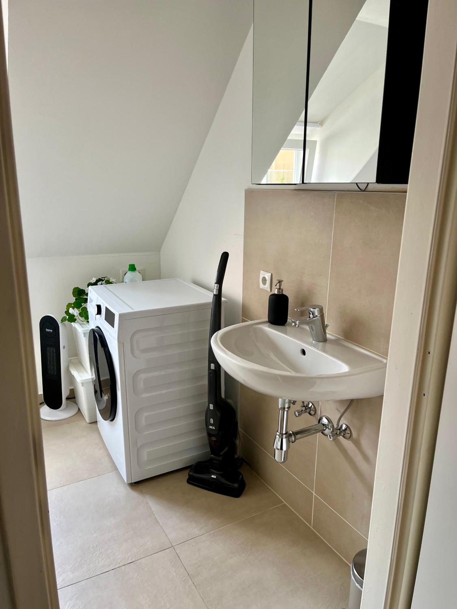 Flores City Center Studio - Easy Self-Check-In Грац Екстер'єр фото